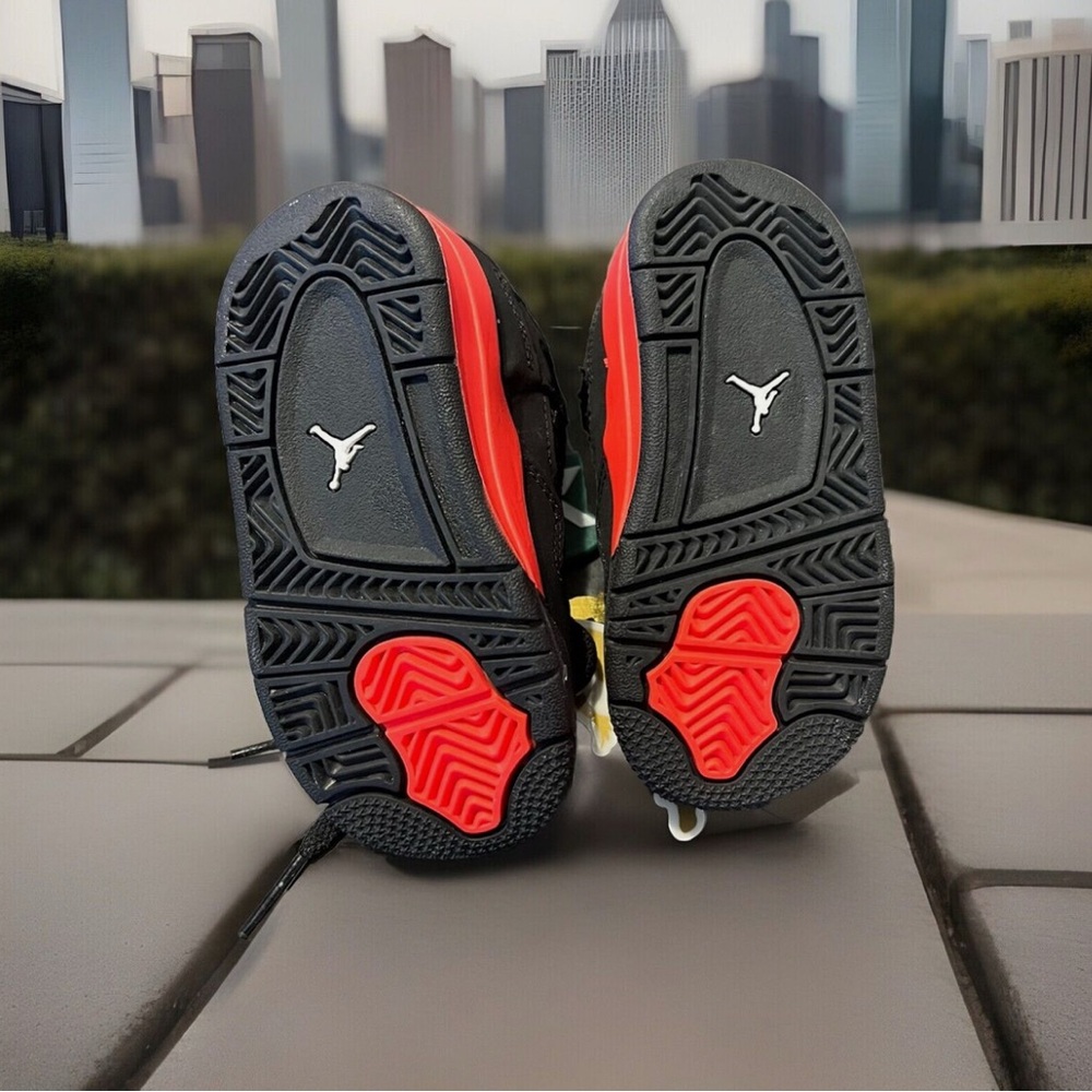 Jordon 4 red thunder
